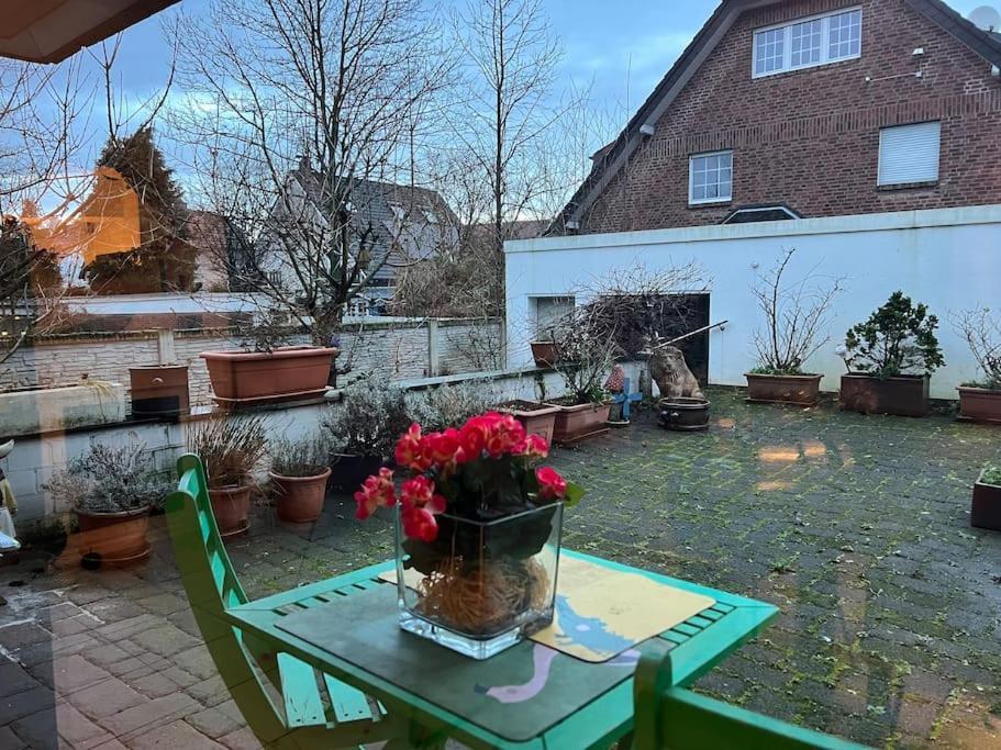 Villa Casa Blanca Mit Privatem Schwimmbad 26 Grad Und Sauna Duisburg Exterior photo