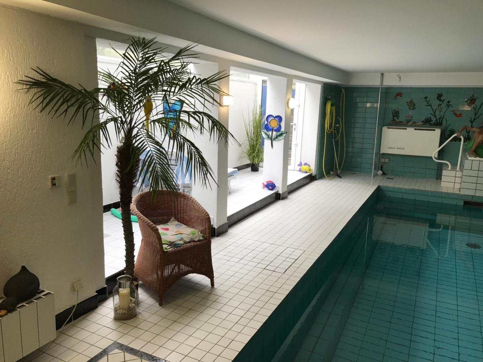 Villa Casa Blanca Mit Privatem Schwimmbad 26 Grad Und Sauna Duisburg Exterior photo